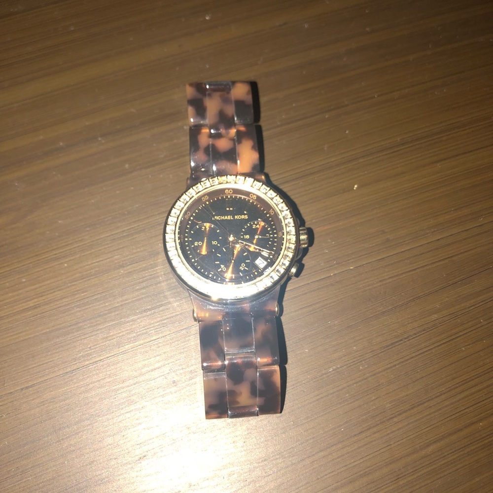 MK watch